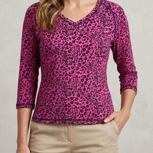 Rave City pink leopard v-neck top